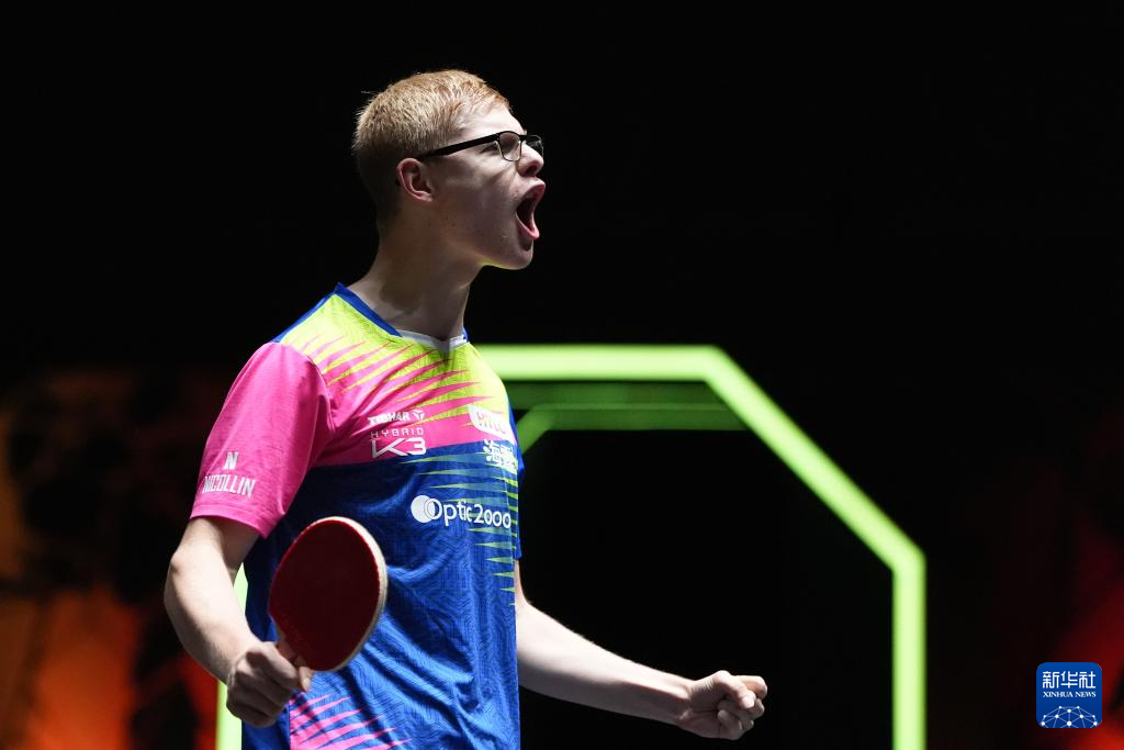 吴艳妮同样 吴艳妮同样