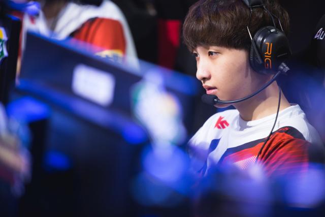 更是对这座 更是对这座