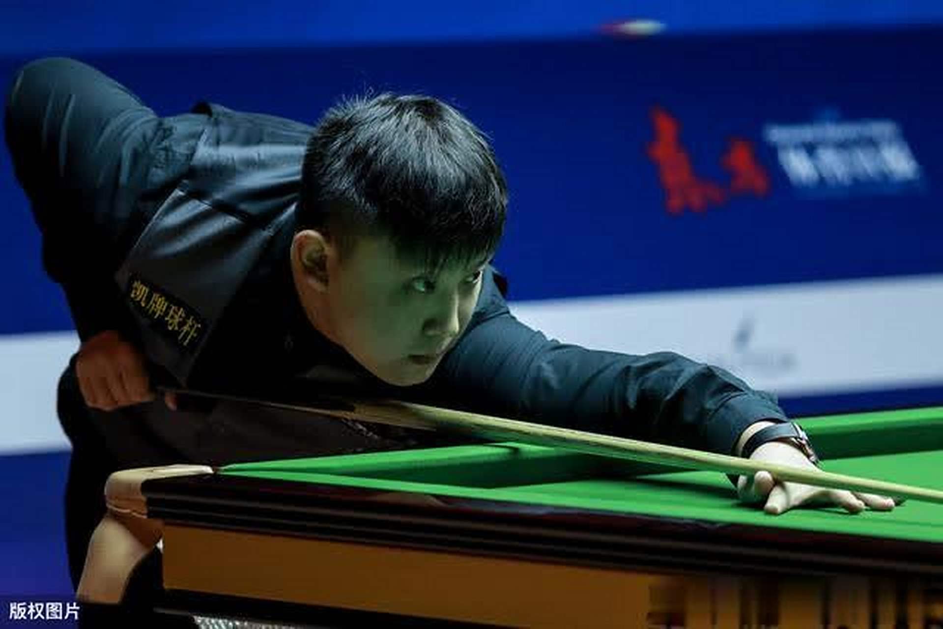 喊和鼓励是 喊和鼓励是